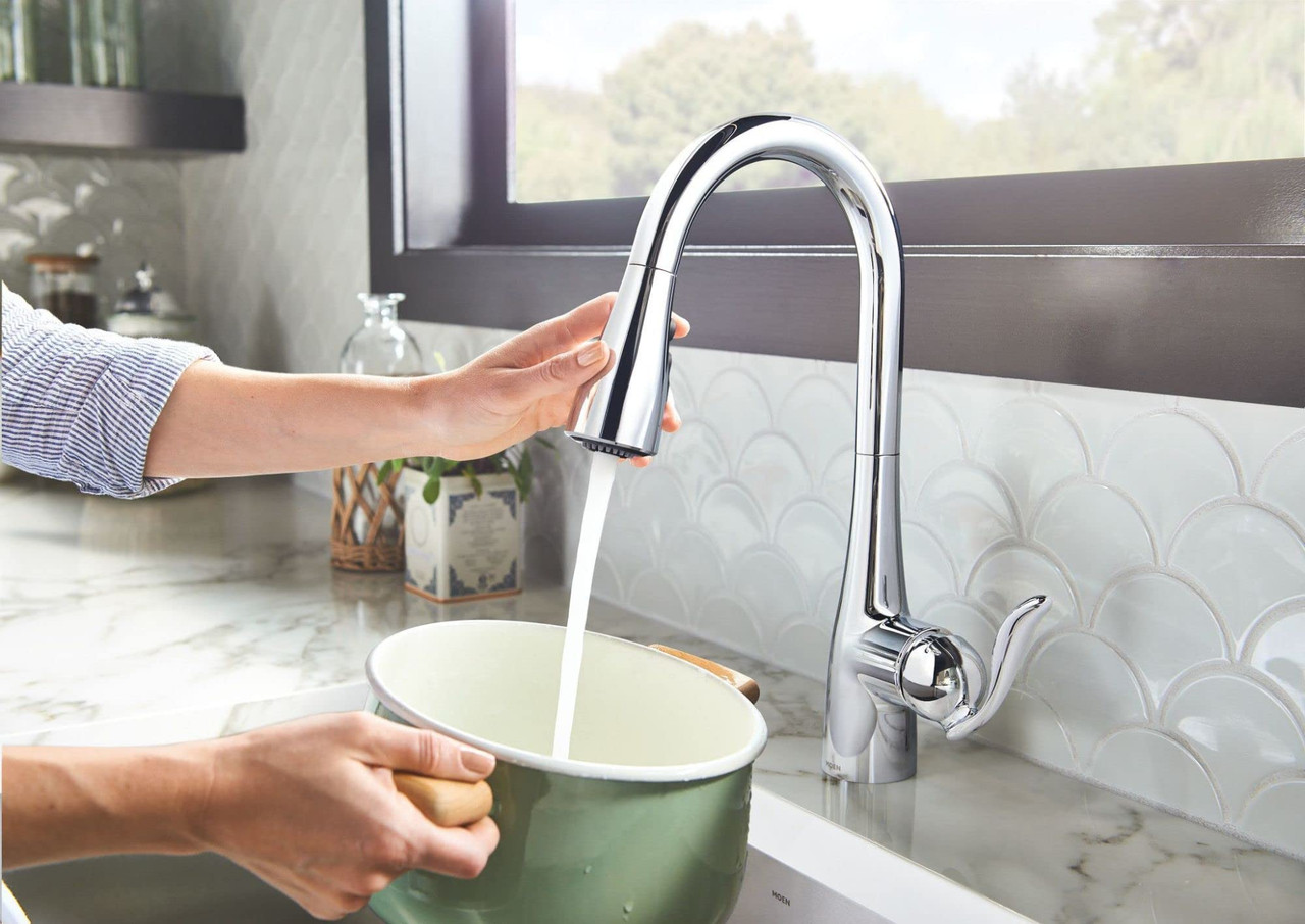 Moen Arbor One Handle Kitchen Faucet with Pull Down Sprayer Featuring Power Boost and Reflex in Chrome - 7594C