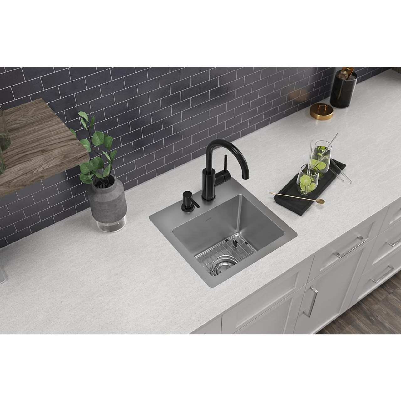 Elkay Crosstown 18 Gauge Stainless Steel 15" x 15" x 9" 2-Hole Single Bowl Dual Mount Bar Sink Kit