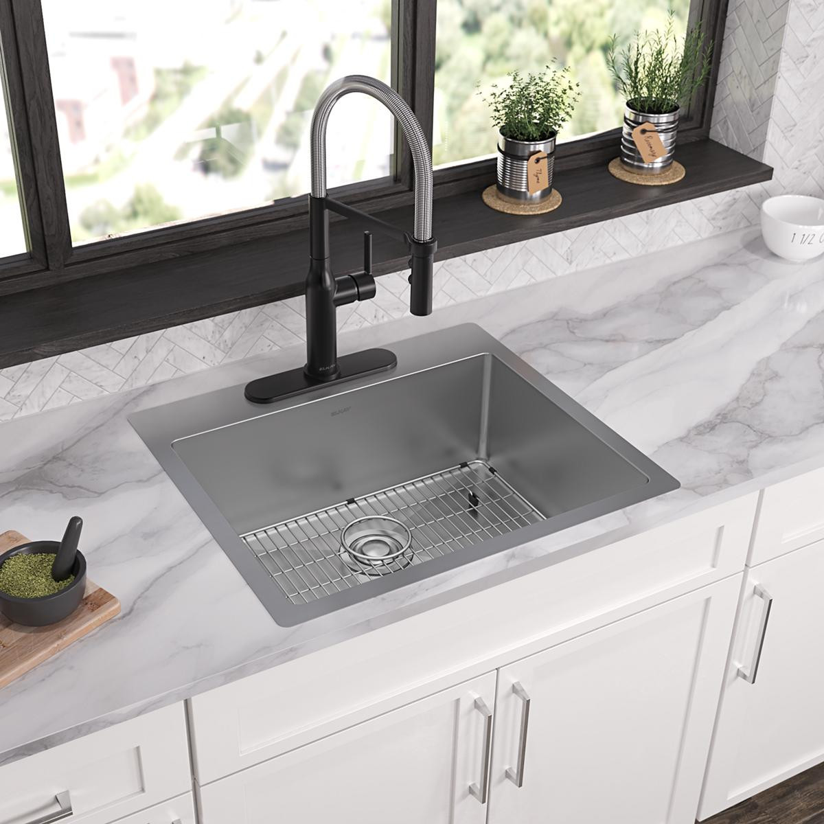 Elkay Crosstown 18 Gauge Stainless Steel 25" x 22" x 9" 3-Hole Single Bowl Dual Mount Sink Kit