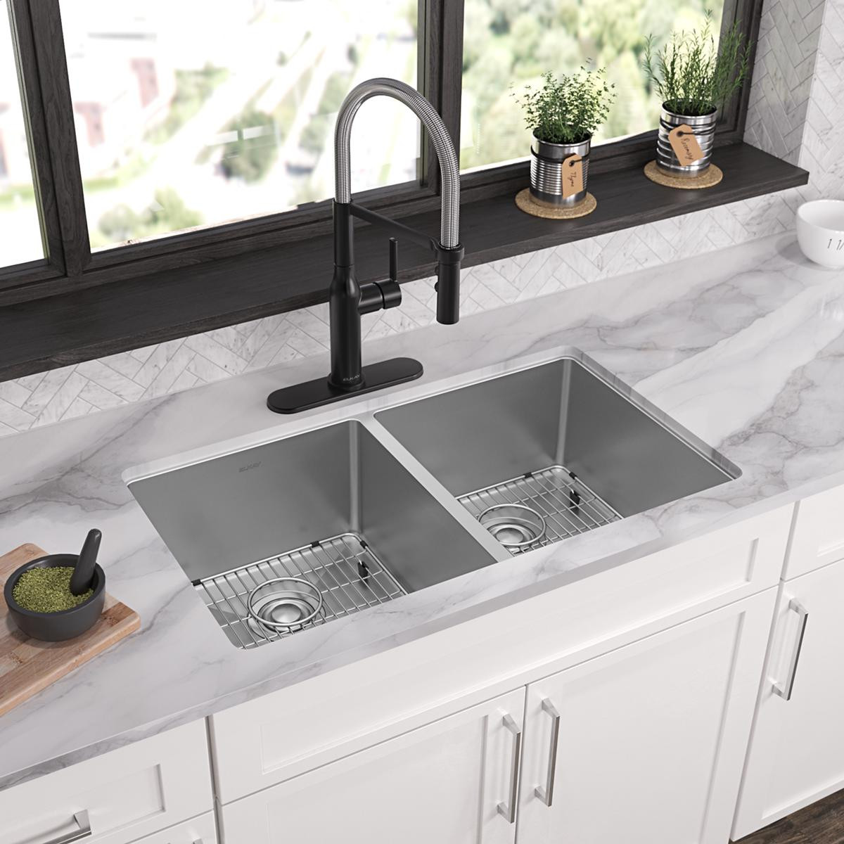 Elkay Crosstown 18 Gauge Stainless Steel 33" x 22" x 9", 3-Hole Equal Double Bowl Dual Mount Sink Kit