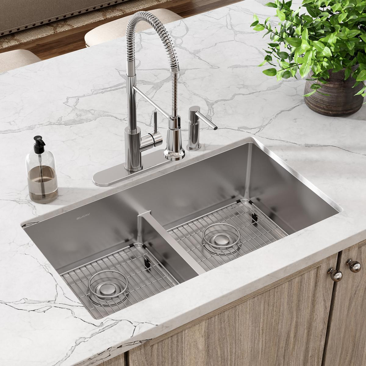 Elkay Crosstown 18 Gauge Stainless Steel 33" x 22" x 9", 4-Hole Equal Double Bowl Dual Mount Sink Kit with Aqua Divide