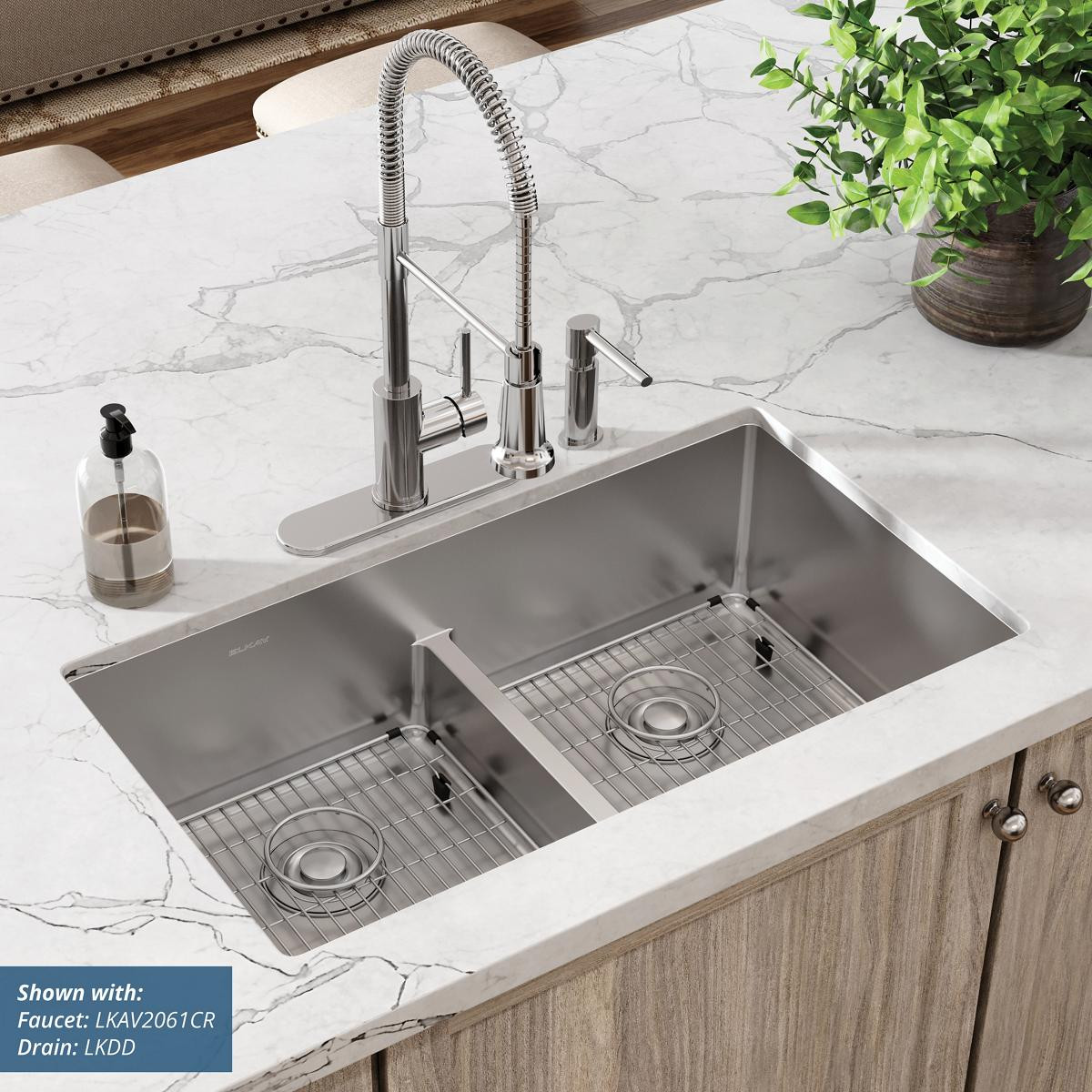 Elkay Crosstown 18 Gauge Stainless Steel 33" x 22" x 9", 4-Hole Equal Double Bowl Dual Mount Sink Kit with Aqua Divide