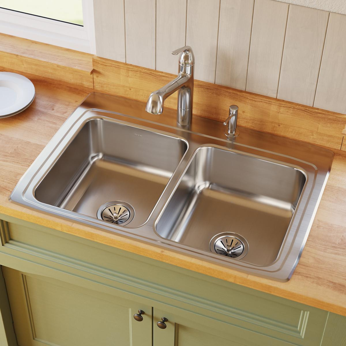 Elkay Lustertone Classic Stainless Steel 33" x 22" x 8-1/8", 3-Hole Equal Double Bowl Drop-in Sink