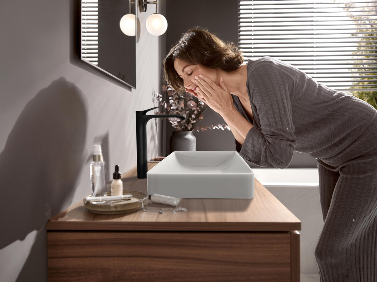 hansgrohe 75042671 Vivenis Single-hole Faucet 250 , 1.2 GPM in Matte Black