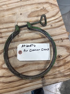 AR30576 John Deere Air Cleaner Clamp