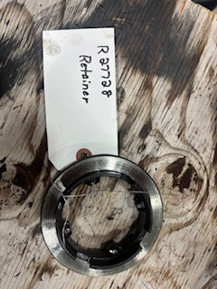 R27728 John Deere Retainer