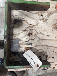 R27019 John Deere Drawbar Support