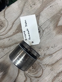 R42298 John Deere rockshaft piston