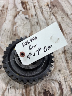 R26990 John Deere 4th and 7th gear