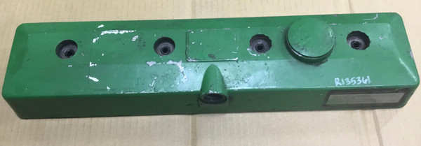 R135361 Valve Cover