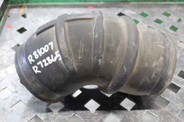 R72865, R81007 Air Intake Hose