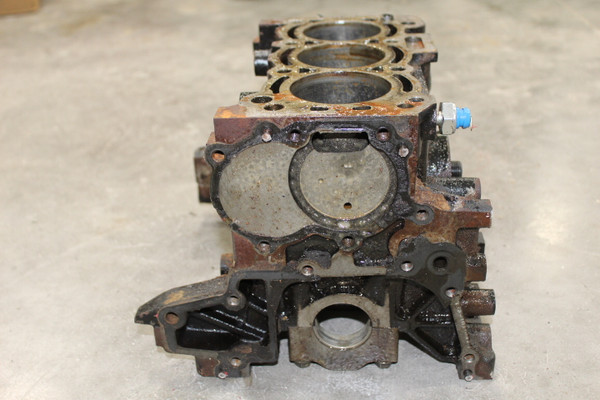 MIA11695 Engine Cylinder Block