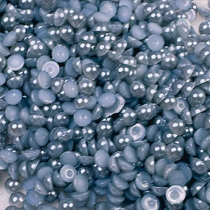 Dark grey pearls