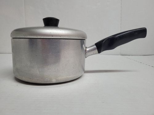 Old 1930's Wear-Ever 752 Heavy Aluminum Antique 7" dia Stock Pot Saucepan w Lid