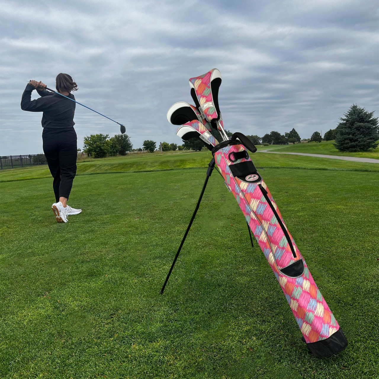 Sunday Golf Bag | Lightweight, Posh Pink | Taboo Fashions