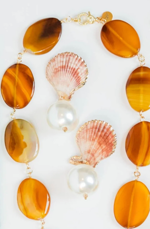 Natural Shell Pearl Earrings