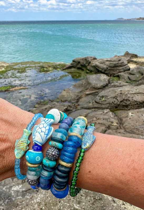Simpe Seed Bracelet Fish