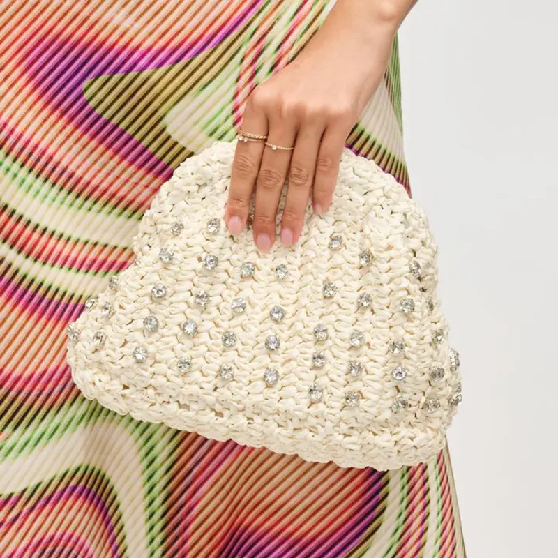 Gwendolyn Straw Clutch in Ivory