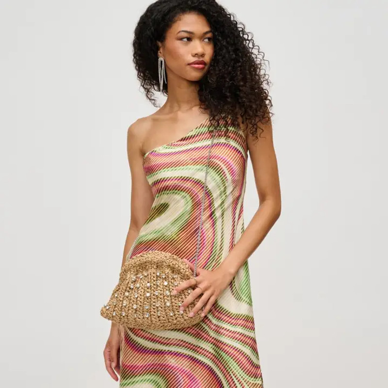 Gwendolyn Straw Clutch in Natural