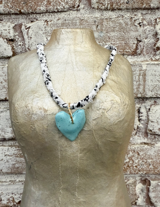 Skinny Resin Bandana Necklace Skinny Resin Bandana Necklace