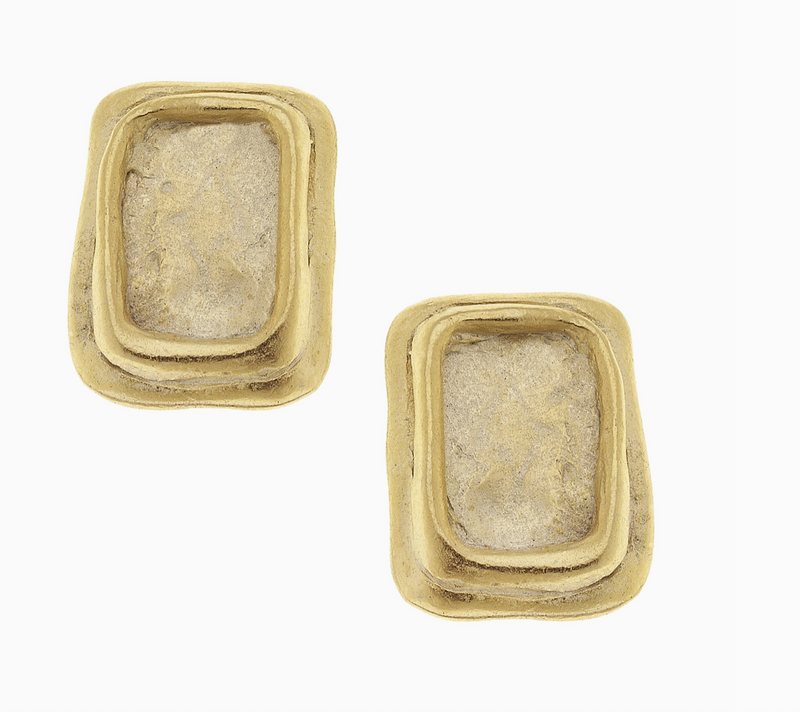 Gold Pierced Earrings in Gold