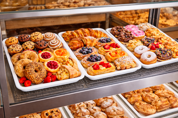 Heavy Duty Plastic Bakery Display Tray – Pastry & Food Display Tray (White)