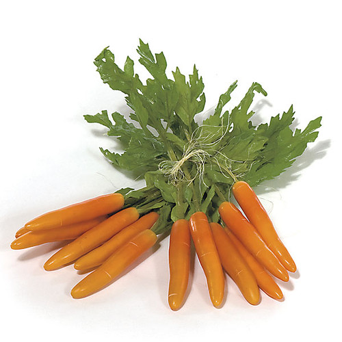 Mini Carrot with Leaves
10" Overall Length
3" Carrot
Orange