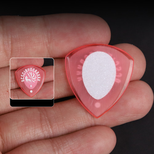 GearXXX FOX Nine-Tails Sakura Fat-J Guitar Pick