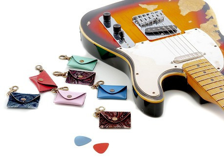 RightOn! Pick Pouch Keychain made with Vegan Leather for Guitarists Paisley Blue
