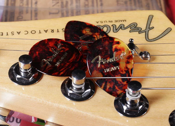 Fender Classic Celluloid Single Guitar Picks - 346, 347, 354, 355, 358, 451 & 551 Shapes