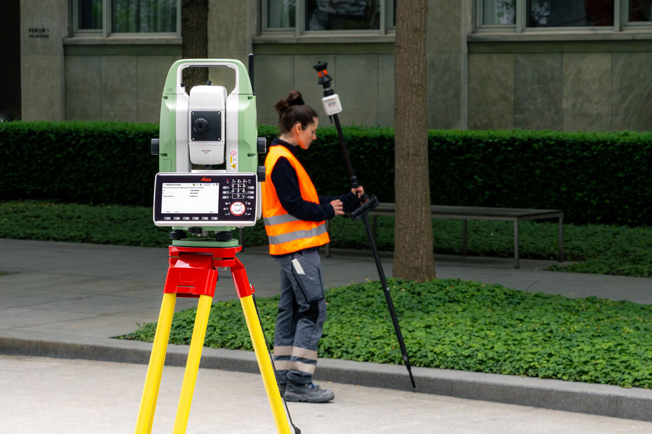 Leica TS20 Total Station