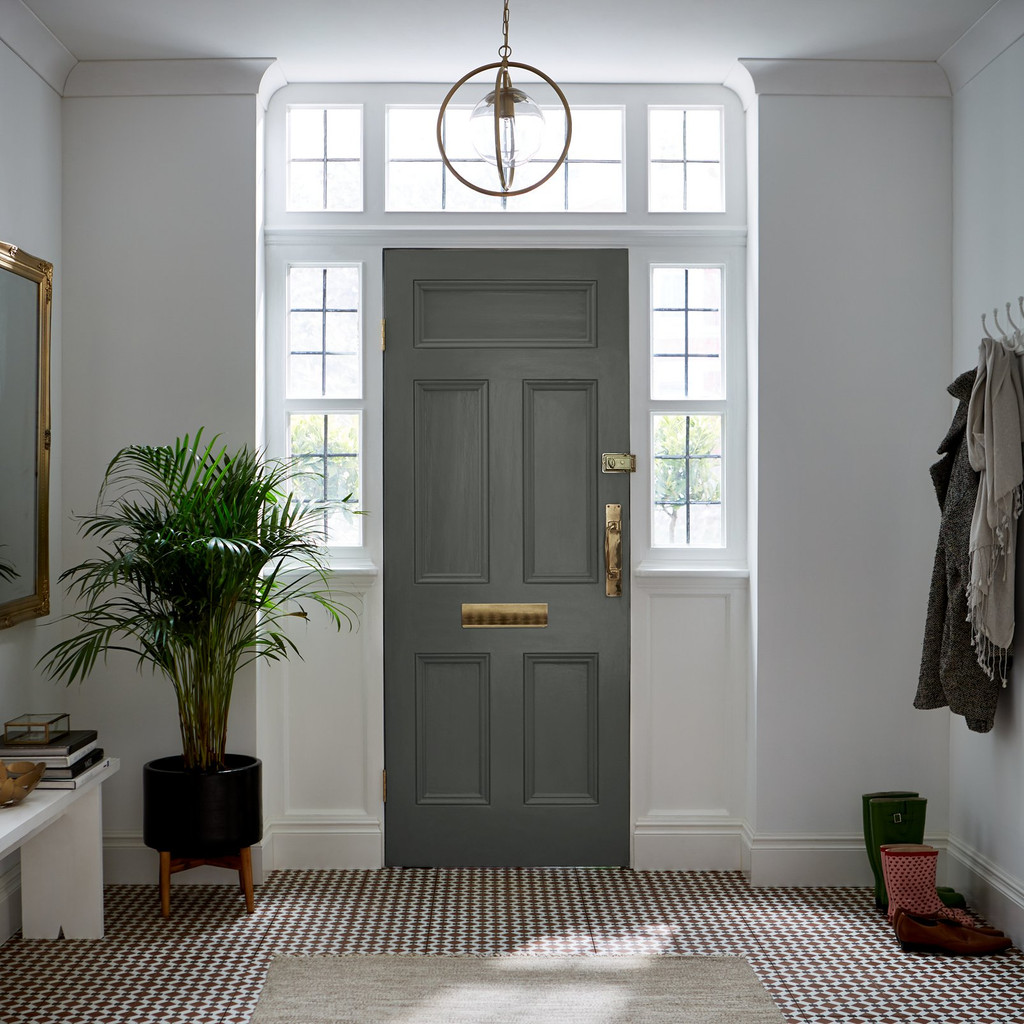 Throne Paint - 111026_ROOMSET_THRONE_01.jpg