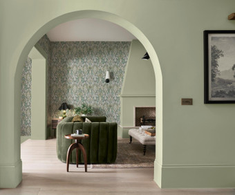 Daraee Tapestry Green  Wallpaper - 142304_ROOMSET_01.jpg