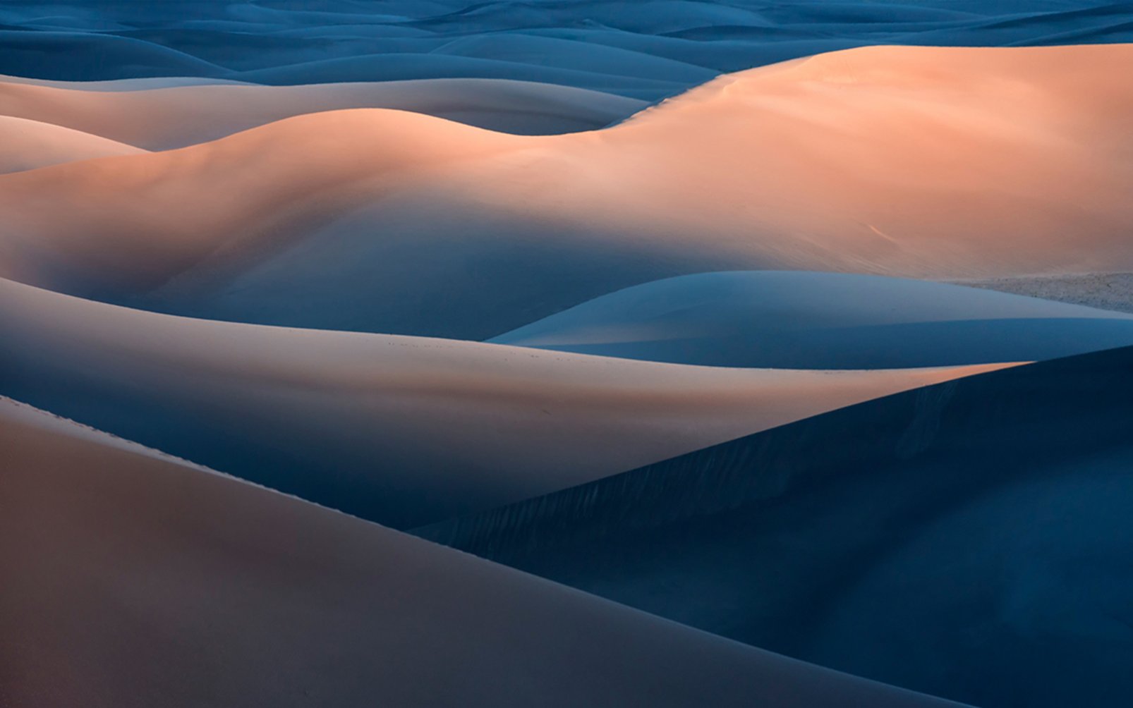 Ombre Dunes Bespoke Mural Ombre Dunes Bespoke Mural
