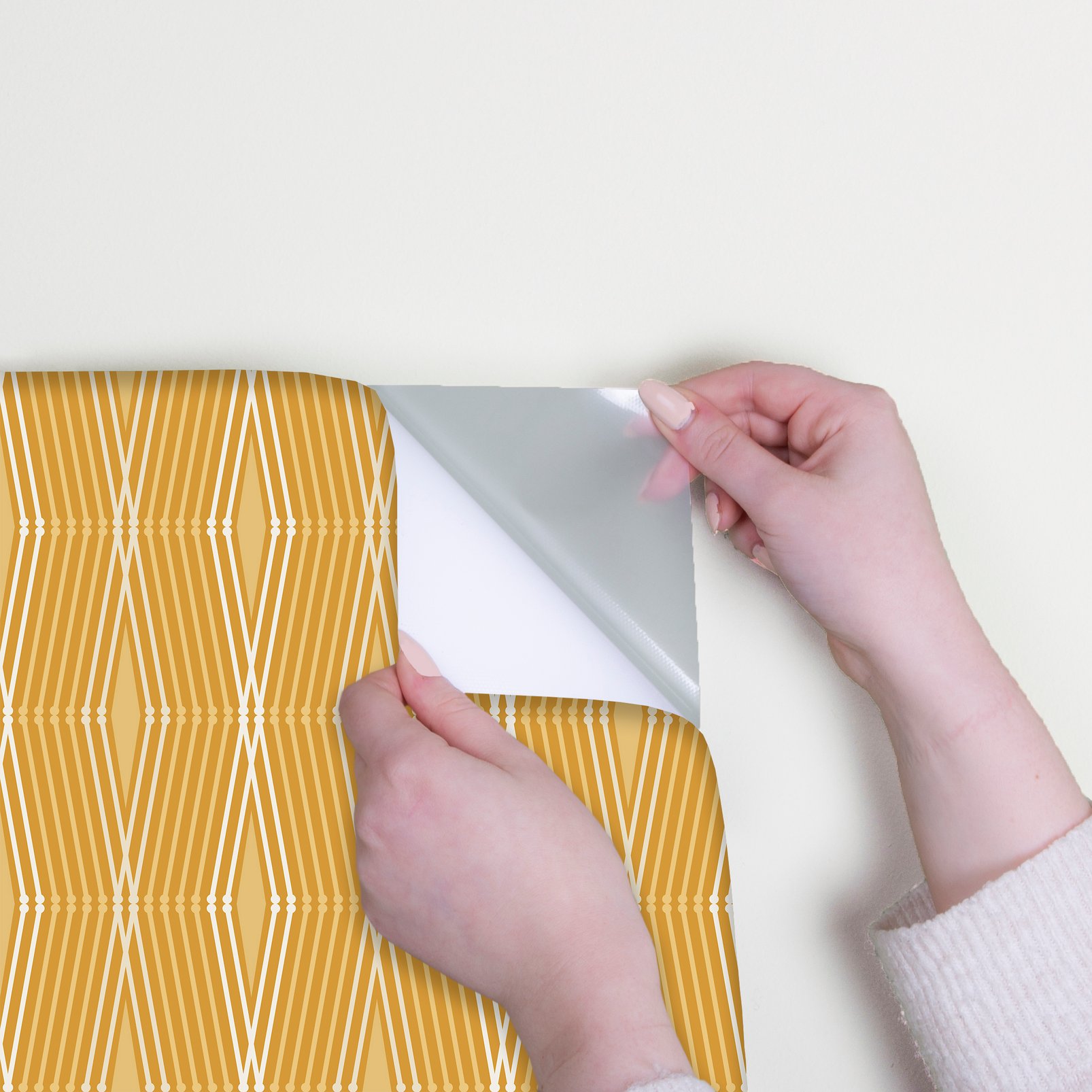 Nicole Miller Hard Edge Ogee Peel & Stick Turmeric Wallpaper Nicole Miller Hard Edge Ogee Peel & Stick Turmeric Wallpaper