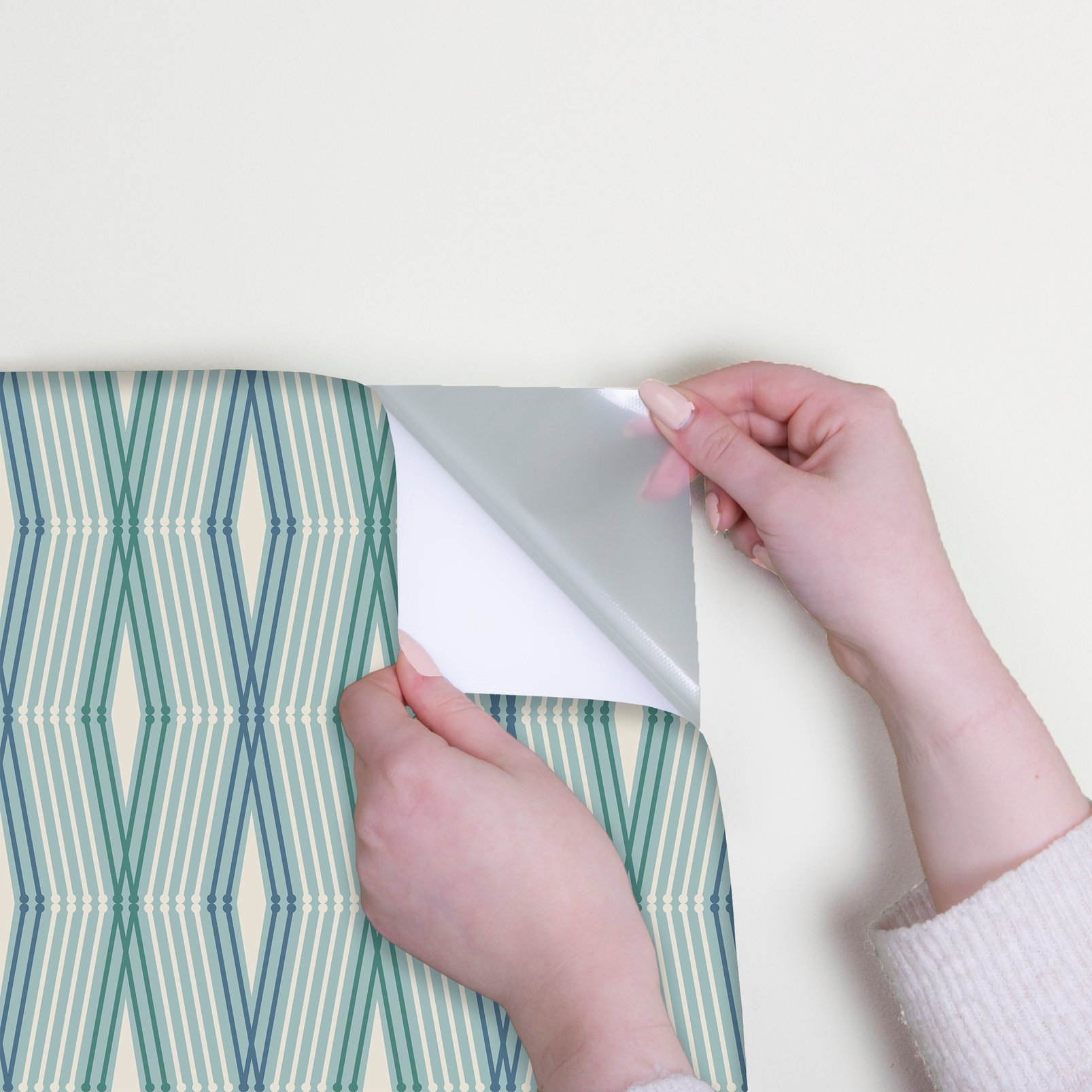 Nicole Miller Hard Edge Ogee Peel & Stick Chambray Wallpaper - 127438_DETAIL_HARD EDGE OGEE CHAMBRAY_01.jpg