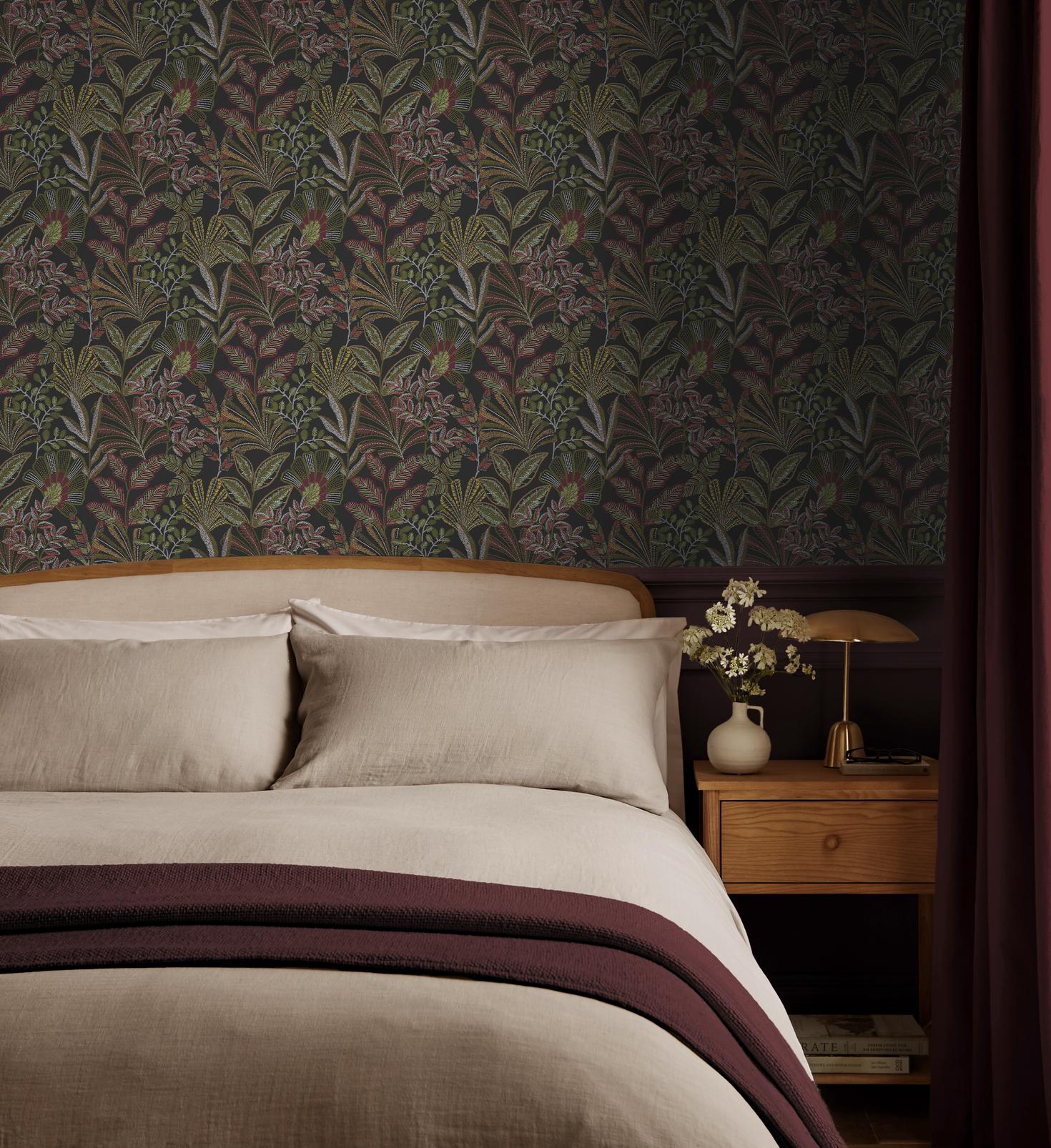 Vendura Weave Black & Damson Wallpaper Vendura Weave Black & Damson Wallpaper