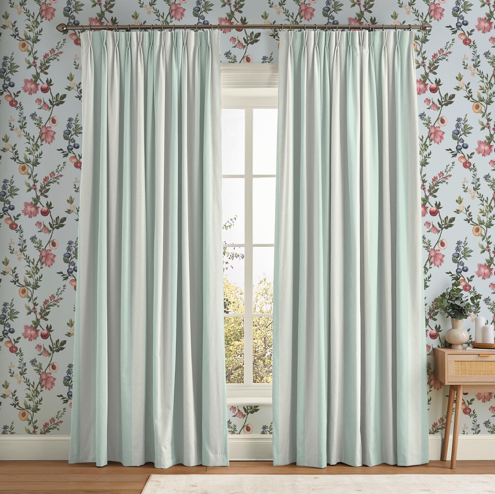 Équilibre Stripe Light Blue Curtain
