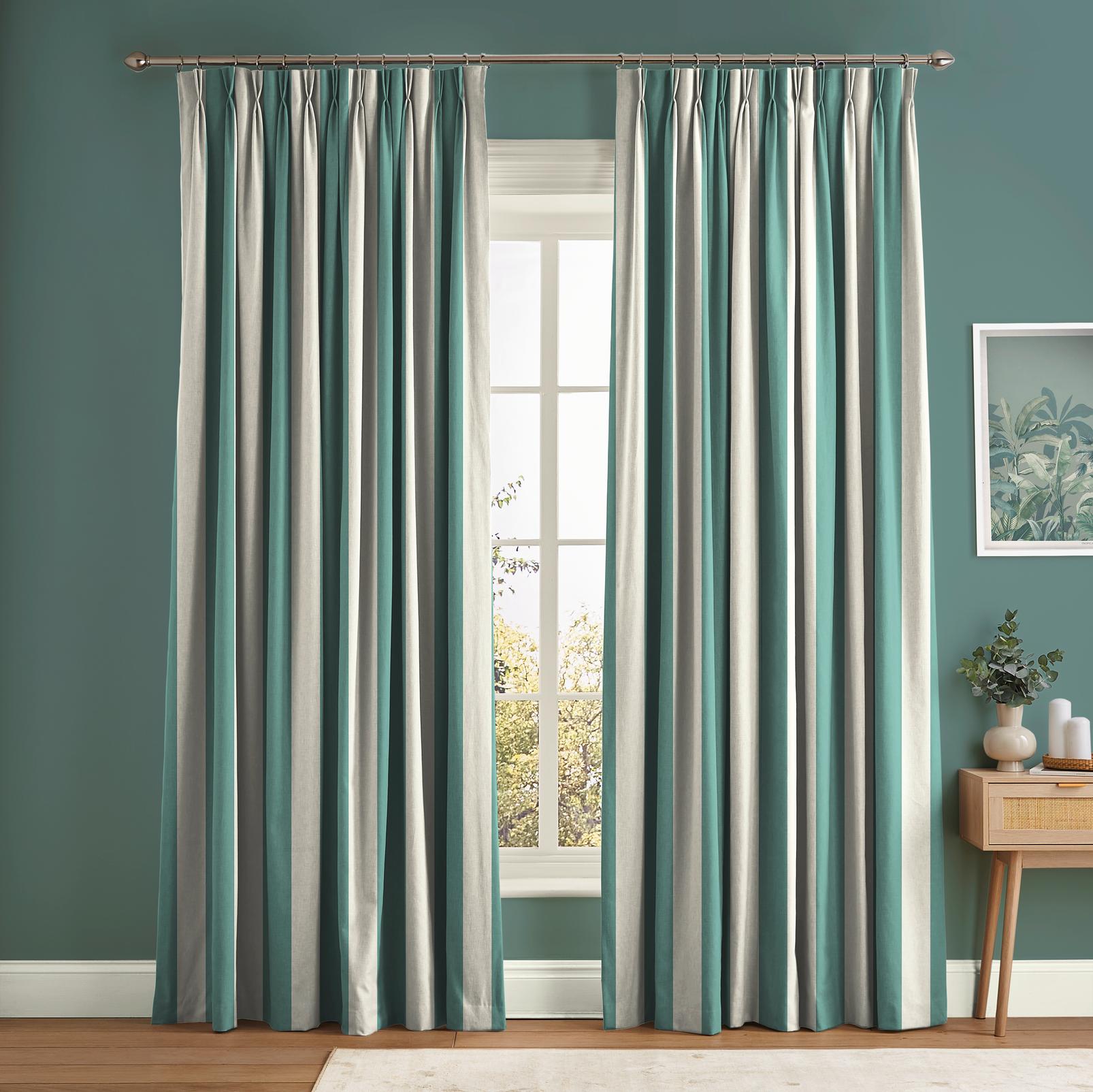 Équilibre Stripe Blue Curtain Équilibre Stripe Blue Curtain