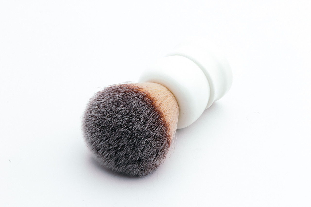 Fine Accoutrements Stout Angel Hair Shave Brush