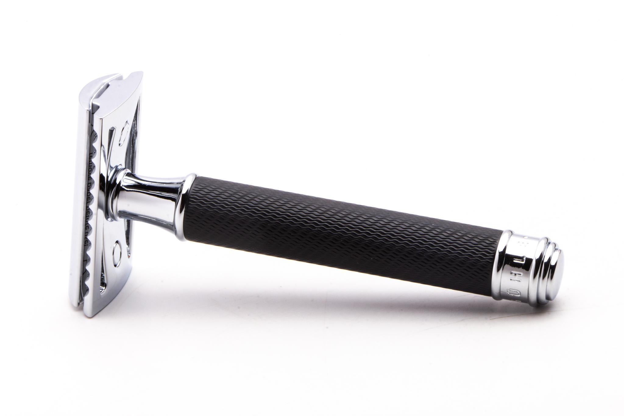 MÜHLE | Traditional Black/Chrome Closed Comb Safety Razor - Razor