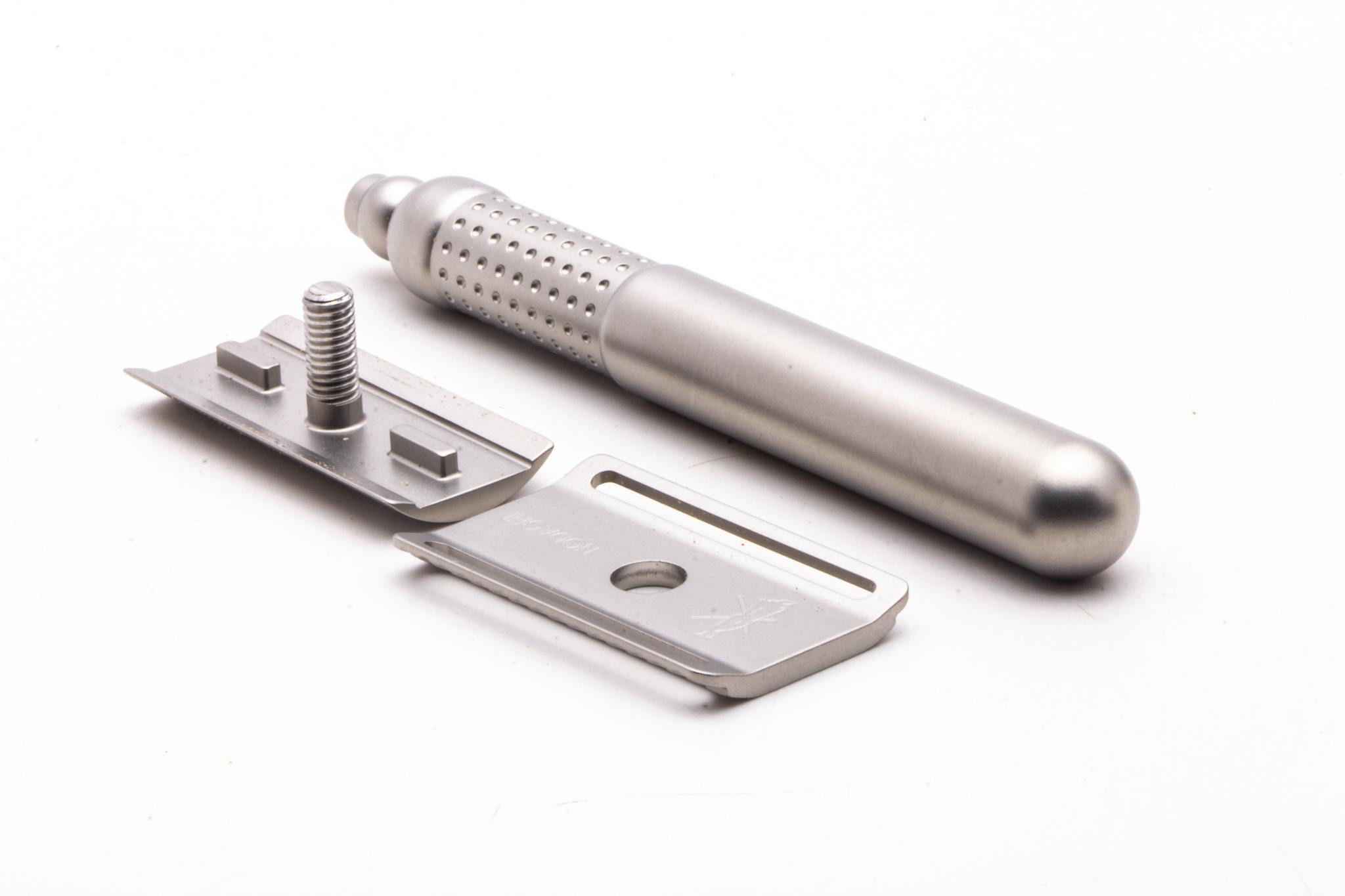 TATARA MASAMUNE NODACHI 両刃カミソリ マサムネ　ノダチ Tatara | Matte Masamune Nodachi Closed Comb Stainless Steel Double