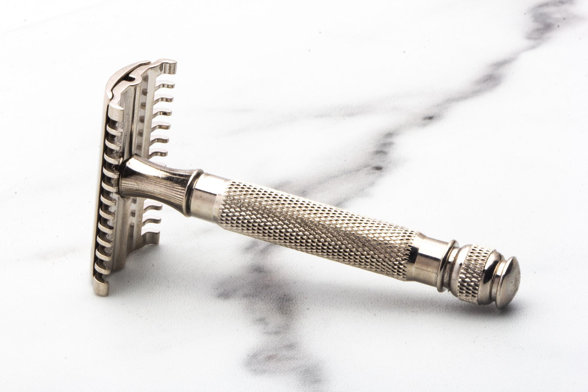 1930's Gillette NEW Long Comb Ball End Safety Razor With Replica