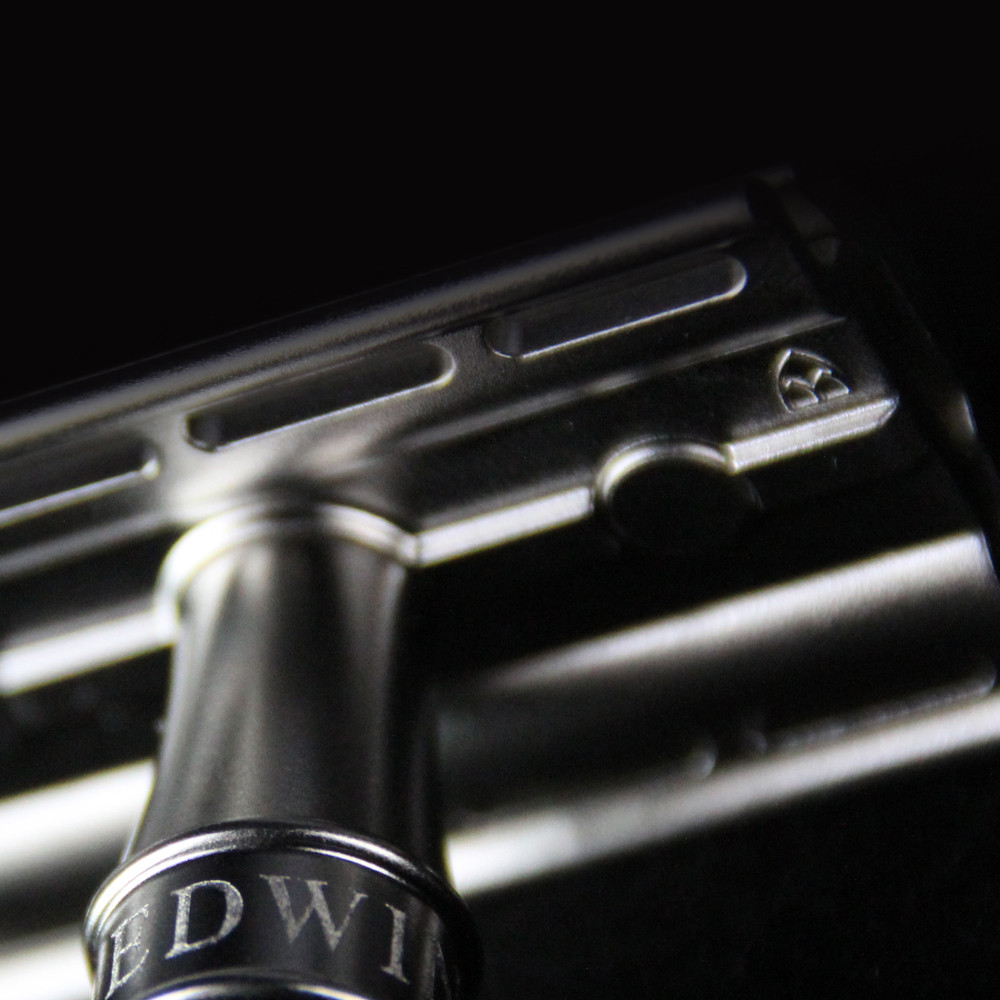 Edwin Jagger | 3ONE6 Stainless Steel Safety Razor - Knurled Handle