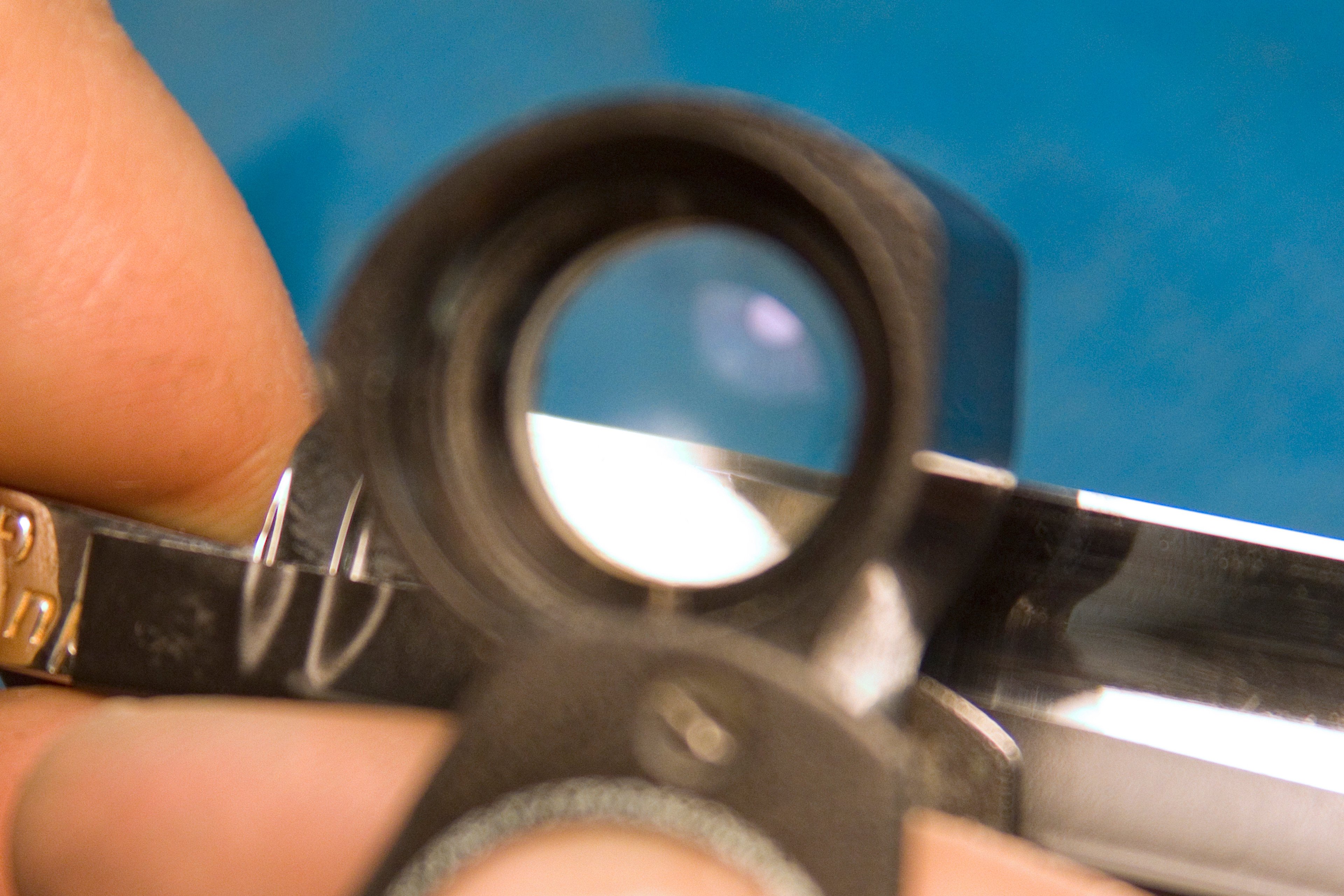 How to Hone a Straight Razor: Step 2 Honing