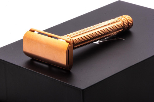 Aylsworth Razors | The APEX-CU+  Razor