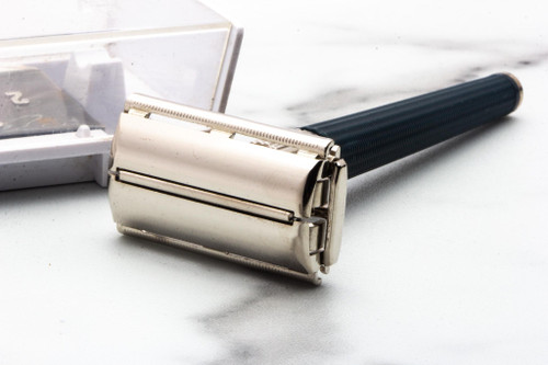 1973 T3 Gillette TTO Knack Double Edge Safety Razor Set  | Original Condition
