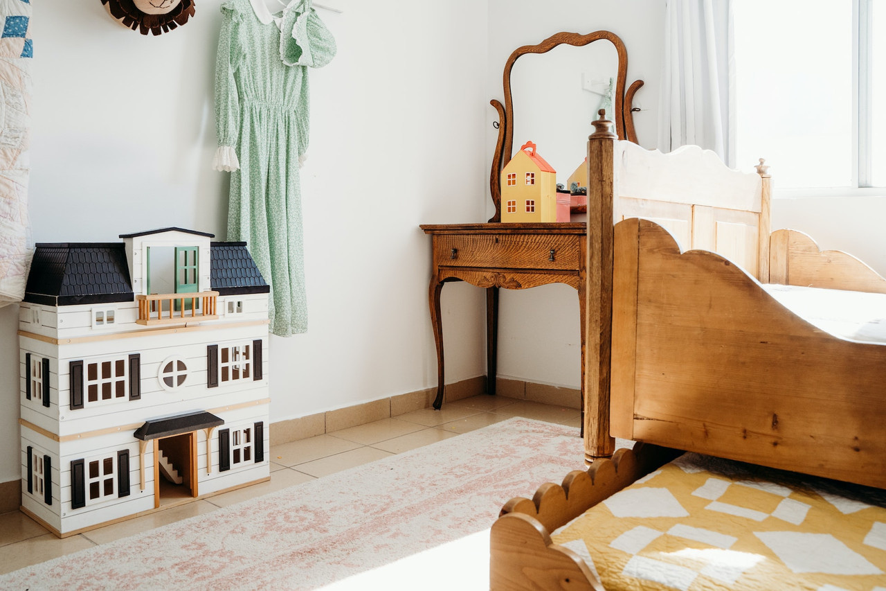 Incorporating Themed Furniture for a Creative Spin on Kids' Bedrooms