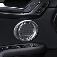 With Harman/Kardon