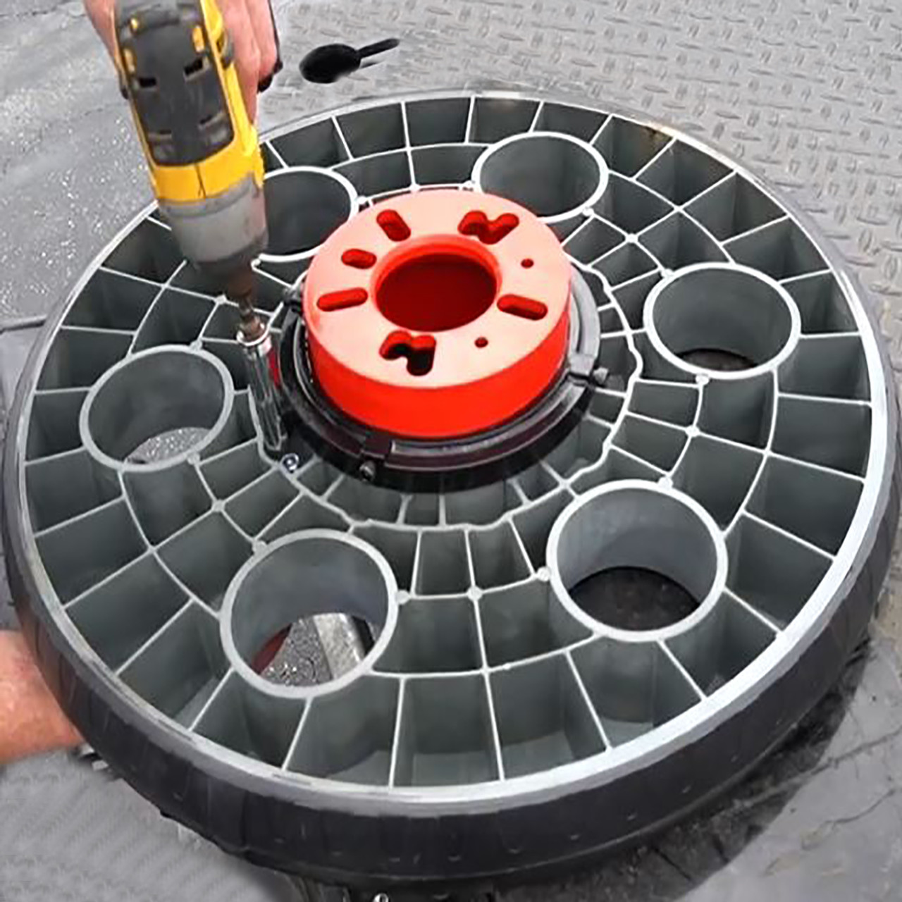 EZ Roller Spinner- Vehicle Mobility Wheel - 4&5 Lug Pattern back of  Hub and Spinner  view  -B3